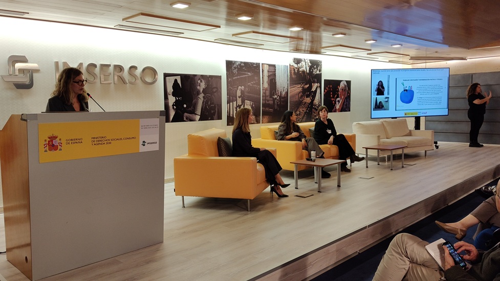 Mesa «Compartir y convivir: la fuerza de la solidaridad intergeneracional»