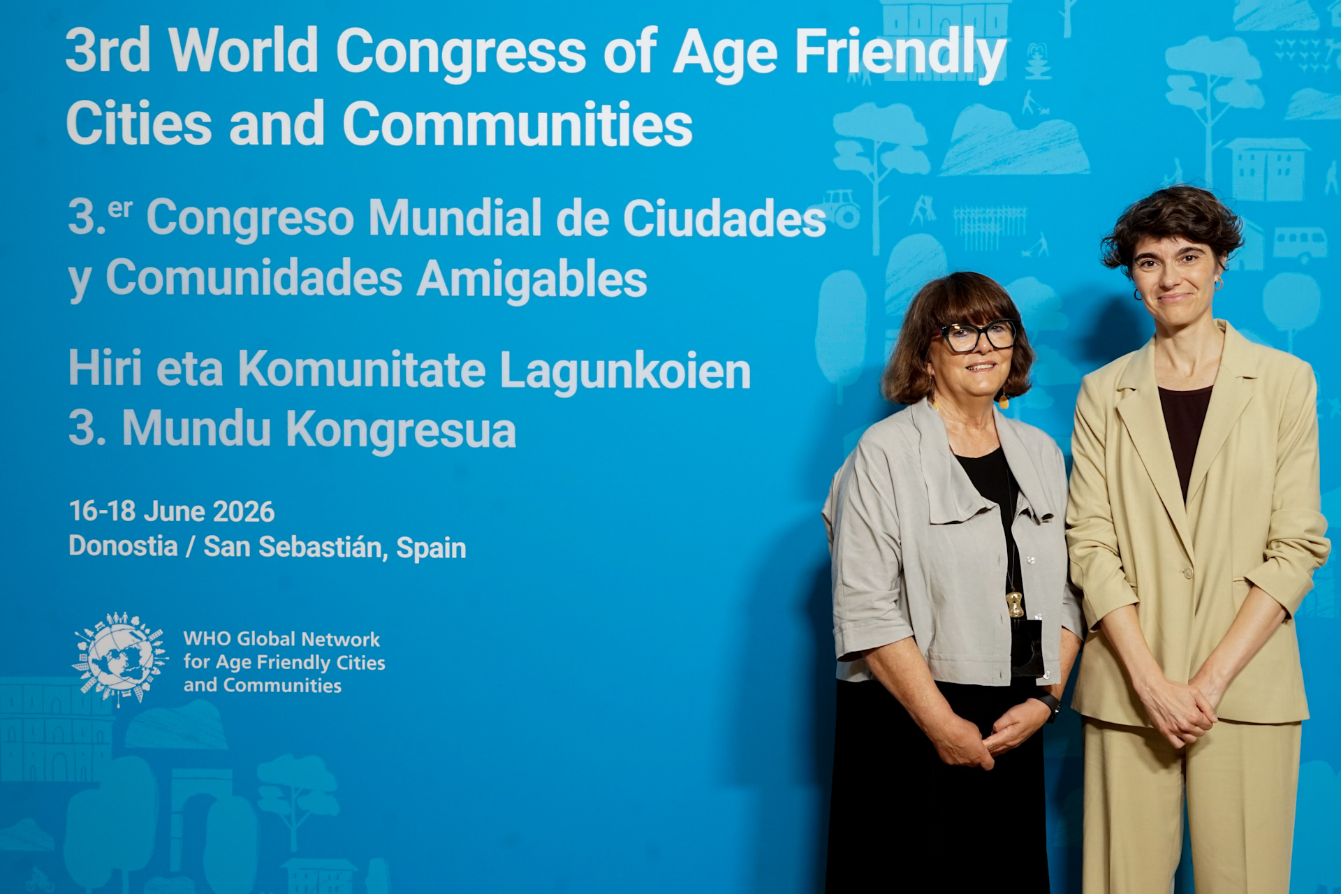 De izquierda a derecha, Mayte Sancho, directora general del Imserso, junto a Rosa Martínez, secretaria de Estado de Derechos Sociales.